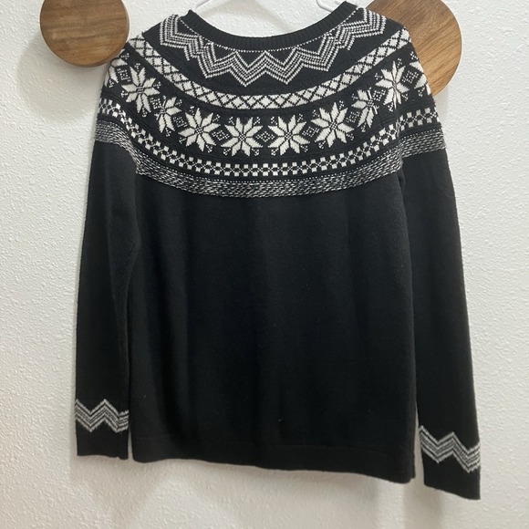 Talbot's Cozy Black & White Button Up Snowflake Fair Isle Cardigan Sweater Small - Picture 4 of 7